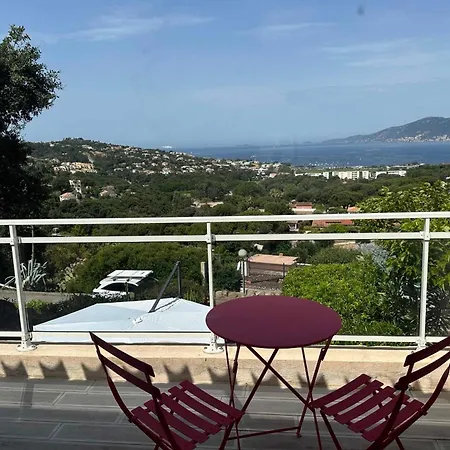 Сasa de vacaciones House With Splendid View -