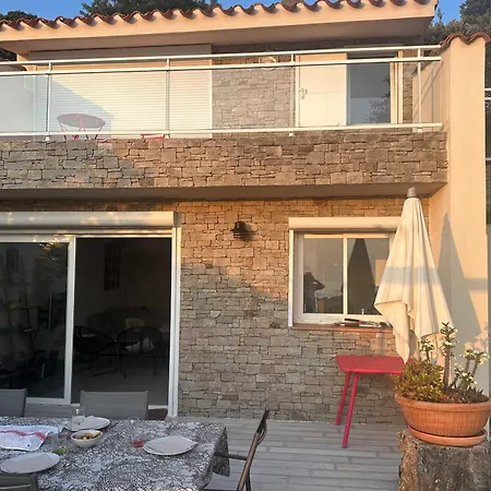 Сasa de vacaciones House With Splendid View - *