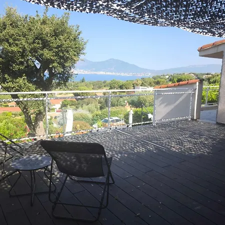 House With Splendid View - *